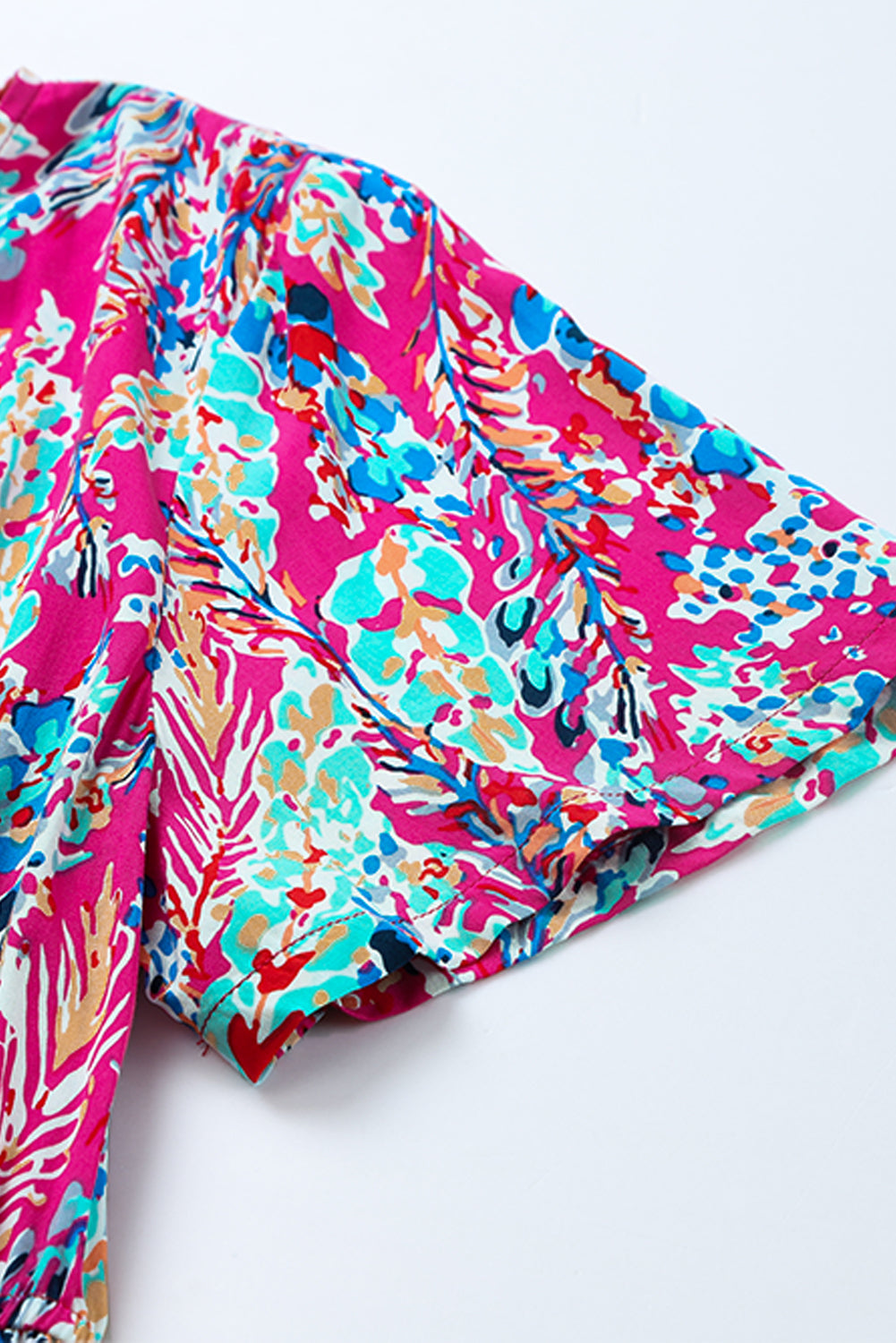Wholesale Abstract Print Wrap V Neck Flutter Sleeve Mid Length Summer Dress