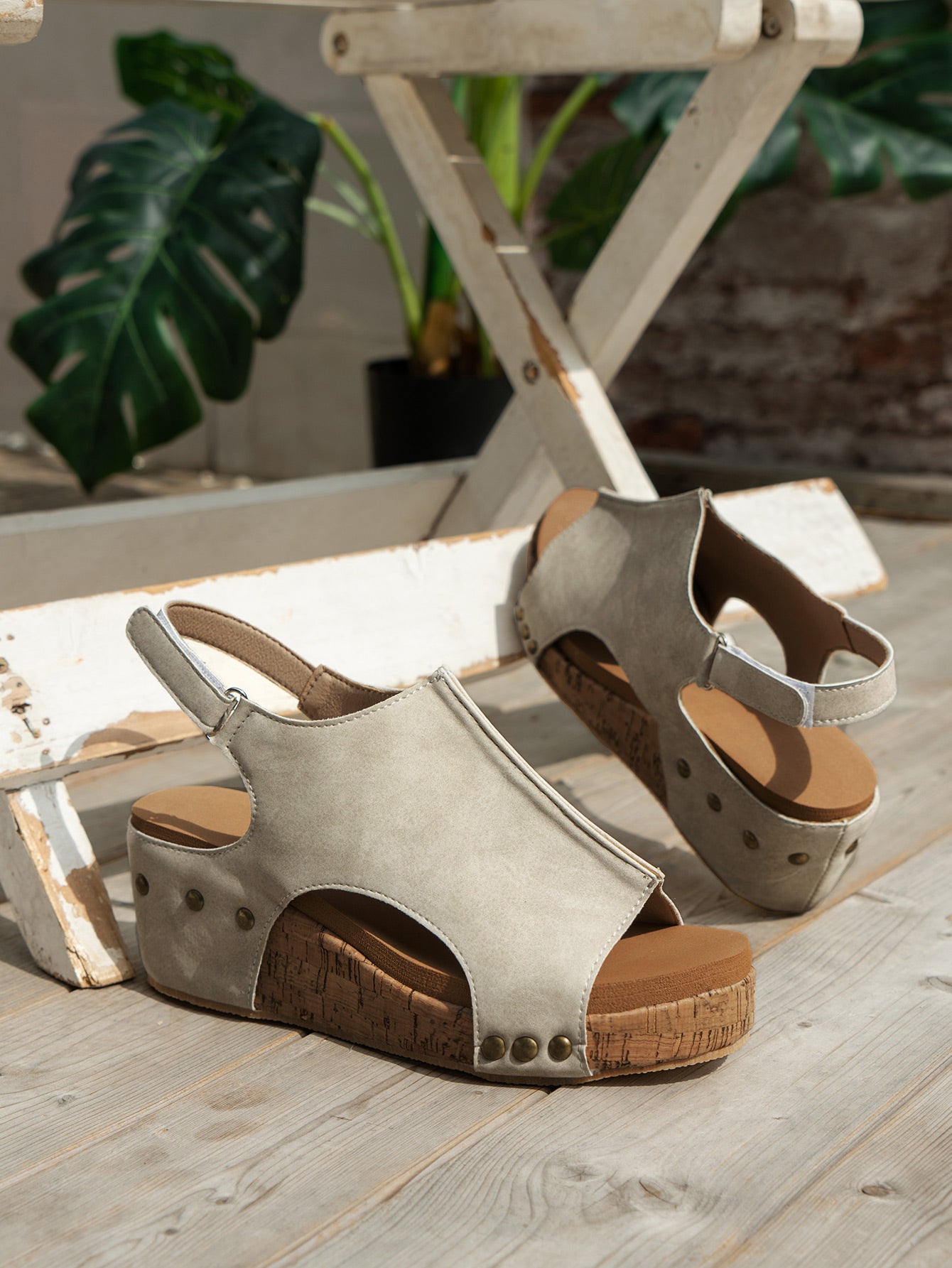 Leather Stitching Studded Wedge Sandals